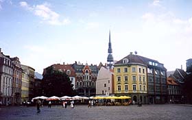 DOME SQUARE